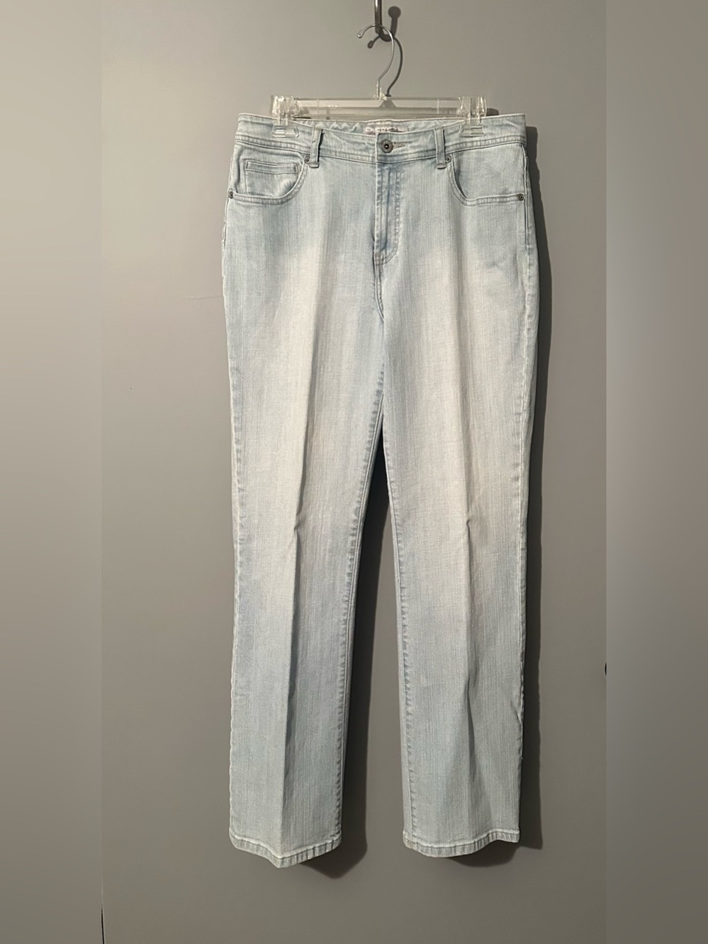 Chico’s Platinum Light Wash Blue Jeans - Size 1.5